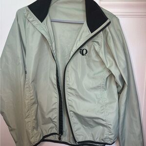Pearl Izumi womans Gray Windbreaker